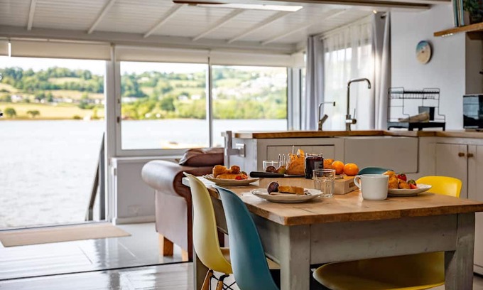 Combeinteignhead Cabin | Riverside Retreat on the Teign Estuary