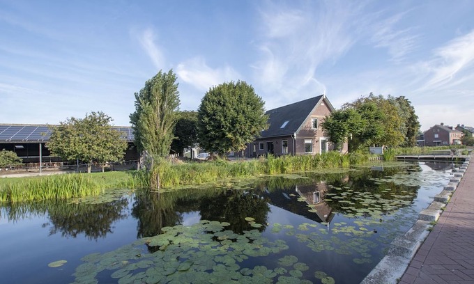 Leidschendam Apartment | Old Dutch stable from about 1890 renovated into apartments