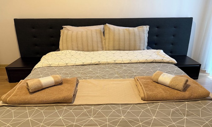 Esenyurt House | Charming 2-bedroom building in terrific Istanbul with AC