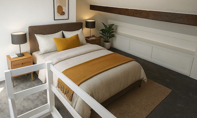 Wolverhampton House | 5-Bed, Wolverhampton | Modern Stay + Free Parking