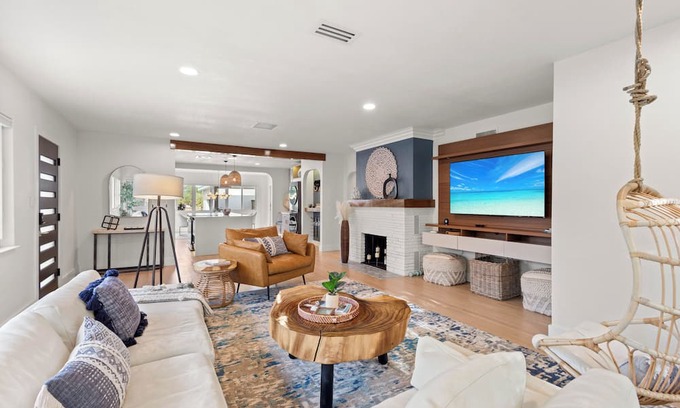 Central Sarasota House | Bliss to Bay Home + Guest Suite by RVA