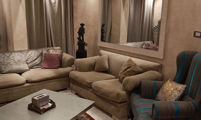 Gezira Apartment | Cosy 2-bedroom apartment in awesome Zamalek Cairo Governorate