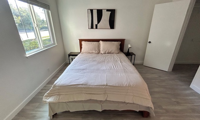 Rancho Cucamonga Condo | Sleek 1-bedroom condo in northern Rancho Cucamonga. Newly remodeled