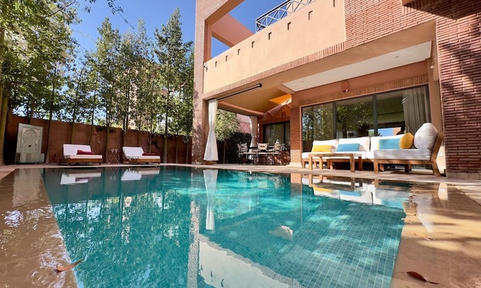 Annakhil Villa | 4-bedroom villa in charming Marrakesh with AC