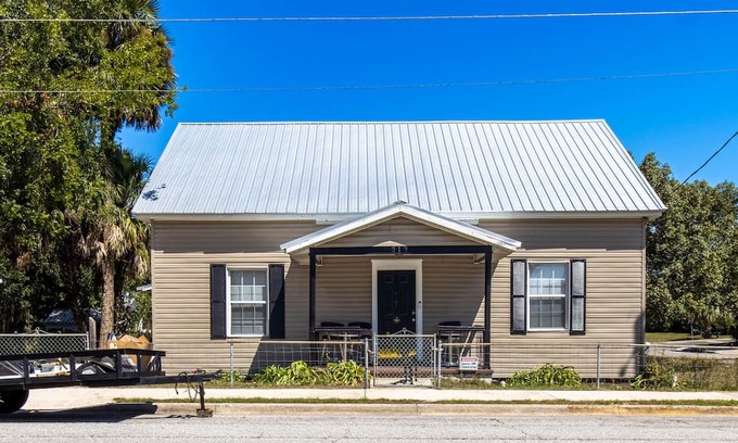 Lake City House | Wonderful 3-bedroom house Downtown in Lake City
