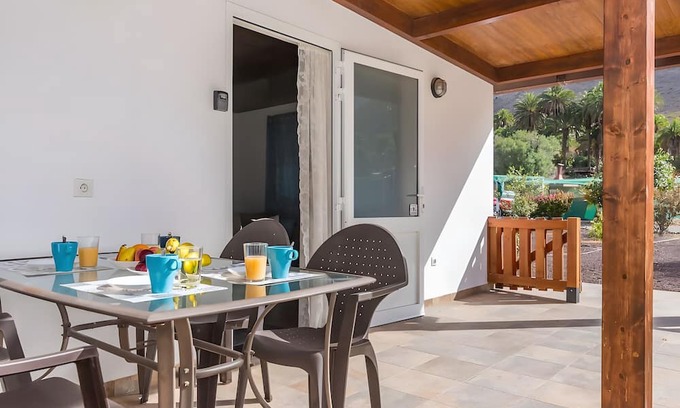 San Bartolome de Tirajana Apartment | Holiday Apartment 'Country House Near Fataga' with Balcony, Wi-Fi and Air Conditioning
