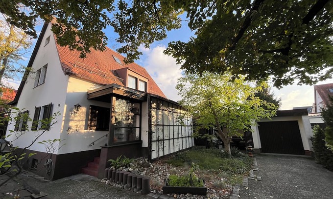 Eberhardshof House | Dream house with garden in a quiet area