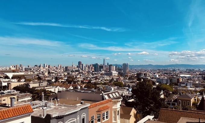 Buena Vista House | Architectural Luxury w/Views, Walkable & Central