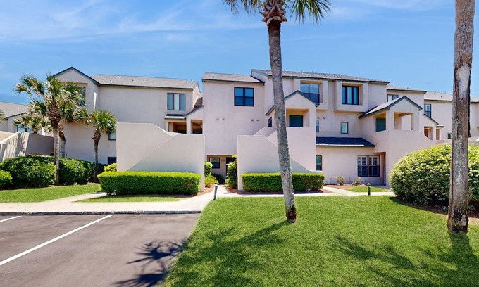 American Beach House | Newly Decorated, Oceanfront Townhouse with Patio, WiFi, W/D & Shared Pool