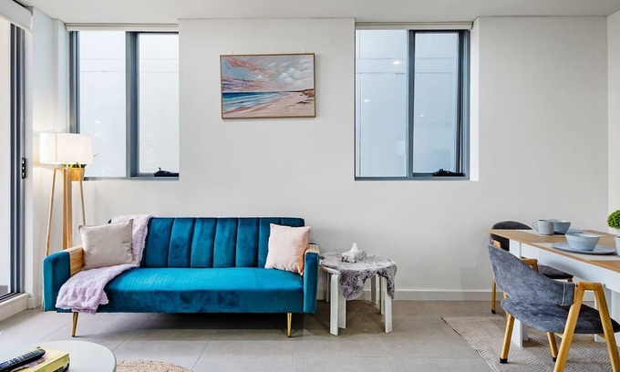 Mascot Apartment | 2BR Mascot Apartment near Airport & CBD