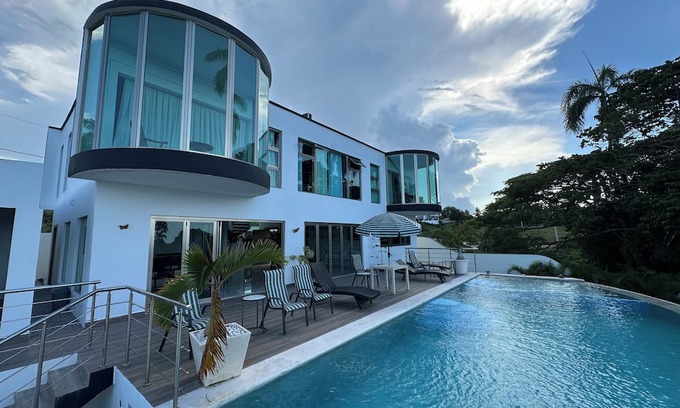 Cabrera Villa | VILLA LUNA🌛