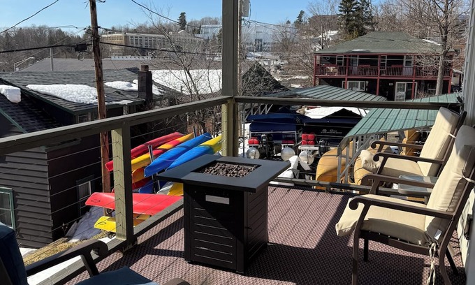 Lake Placid Apartment | Central Lake Placid Mountain Views