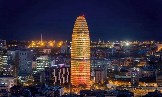 Eixample Apartment | 4-bedroom apartment in fantastic Barcelona with AC