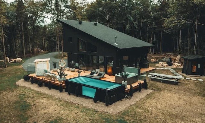 Morin Heights Villa | Zen House 6 - Villas & Spa