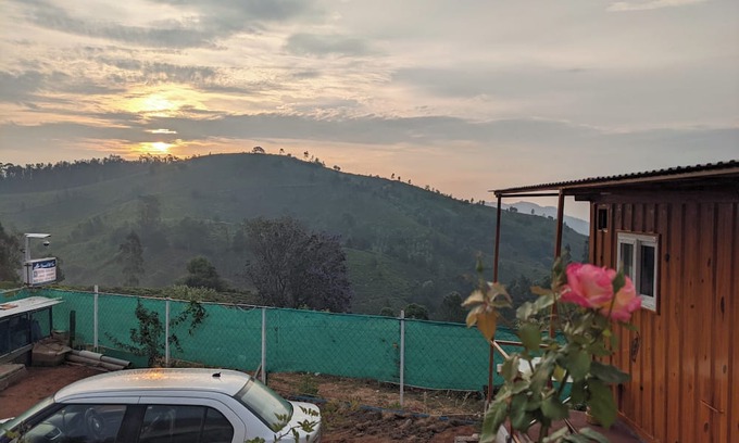 Ooty Cottage | Beautiful 7 Separate bedroom cottage and container wood house in Ooty