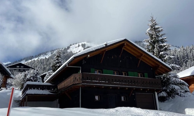 Morgins Ski Chalet | Chalet Les Ravaires, Morgins