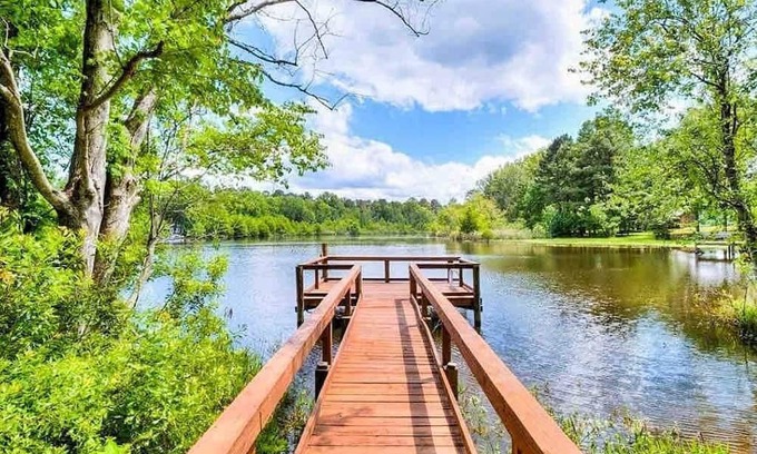 Summerton House | Sweet Marion - Dock + Boat Ramp + Spa + Lakefront