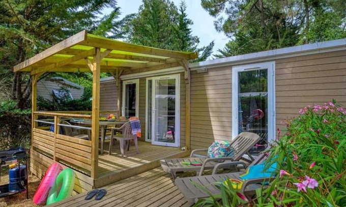 Saint-Hilaire-de-Riez House | Camping 4 étoiles - Piscine - efbdfc