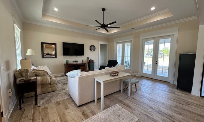 Kingsland House | Tranquil 3-bed house in Kingsland. Centrally located for adventures & relaxing,