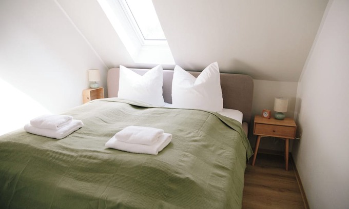 Sebnitz Apartment | stay-a-while Apartment I Hannah I WLAN, free parking, Netflix