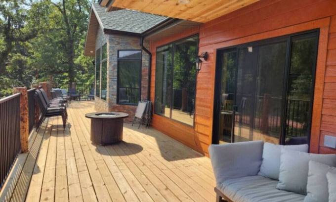 Spearfish House | Rustic Luxury on 4.5 Acres