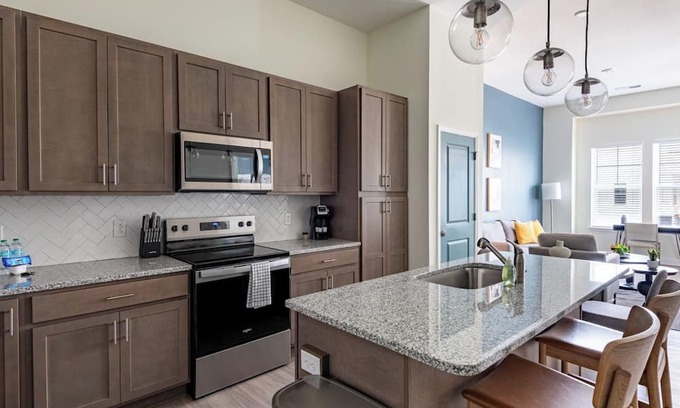 Wilmington Apartment | ParkerLeland 1BD 5 - One Bedroom Apartment, Sleeps 2