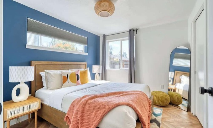 Woodstock Apartment | The Perfect Flat ~ Vintage Shops & Reed College