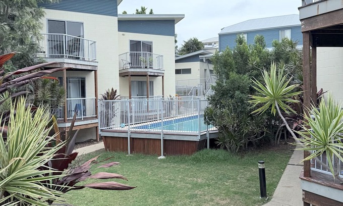 Emu Park Resort | Emu Park Beach Resort, Studio room for 4 guest.