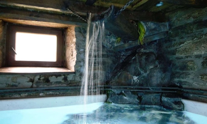 Bargagli House | Charming country house with WiFi, heated pool, artwork, barbecue in the garden.