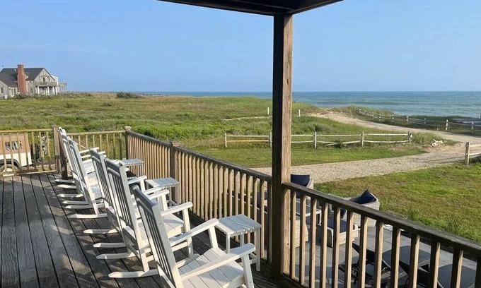 Nantucket House | Spacious and thoughtfully appointed, oceanfront 4BR/3BA house in Madaket.