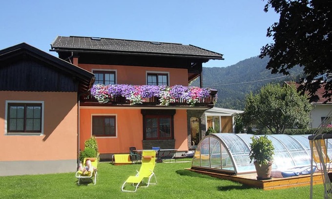 Tropolach Apartment | Apartment in Tröpolach near Nassfeld Gondola
