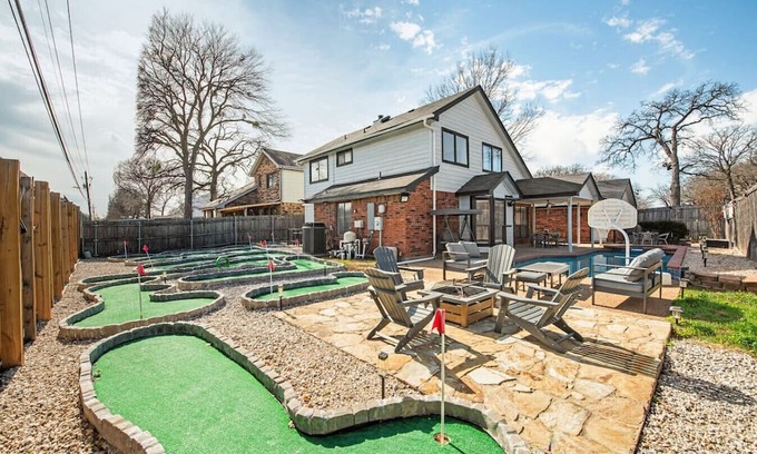 Euless House | Spacious 4BR/3BA | Modern Comforts Nr DFW Airport