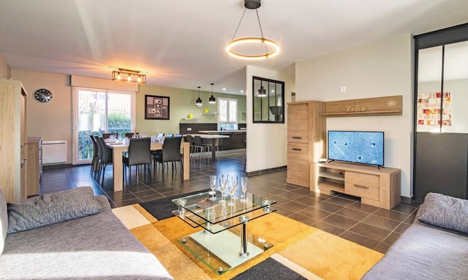 Cormontreuil House | Santa Monica, maison spacieuse Reims Cormontreuil