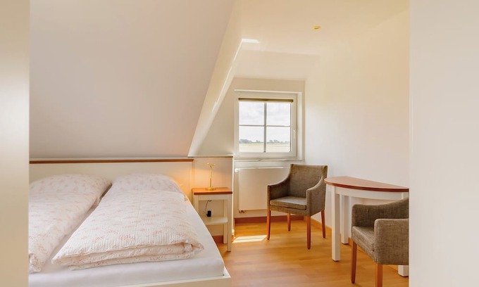 Norderfriedrichskoog Apartment | Landhaus Wittmaack Dircks vacation apartment Möwe relaxing vacation at the North Sea