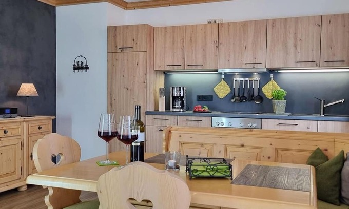 Kruen Apartment | Karwendel apartment "Nr.2"/1 bedroom/shower, WC - Alpenparadies, guest house