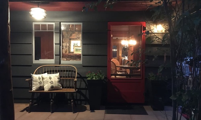 Idyllwild Cabin | Dog friendly Vintage Cabin with a stroll to Town