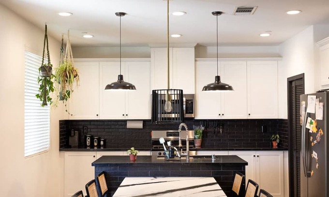 Menifee House | Spacious 4-bedroom house in awesome Menifee with WiFi, AC, fitness room