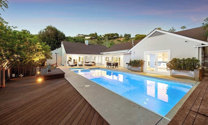 Beverly Hills House | New Listing! Beverly Hideaway by Colby & Conrad