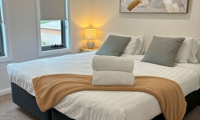 Wagga Wagga Apartment | Welcome to your perfect holiday retreat in the heart of Wagga Wagga!