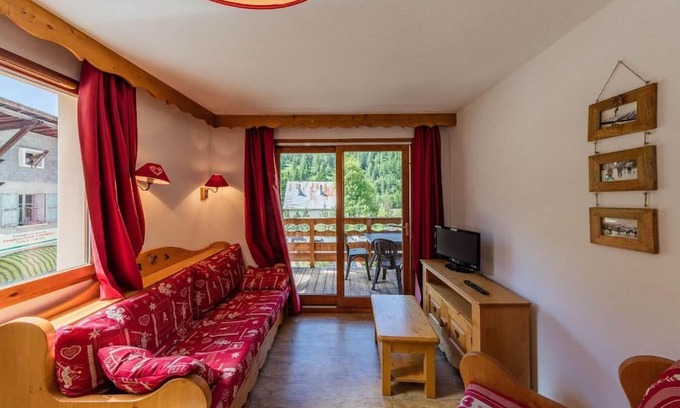 Abries Apartment | Wifi, 300m from ski slopes, fitness, swimming pool, parking, tv, ski locker, 26-36m², Abriès