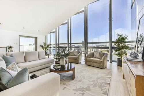 St. Mary's Park Apartment | London Penthouse With Breathtaking Views