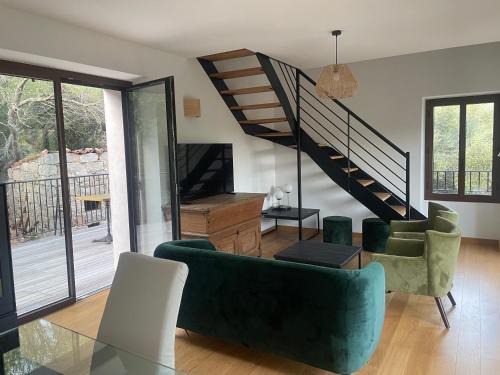 Santa Giulia House | Chambre, cuisine à 10 min des plages