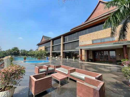 Kamrej House | Rio Colina Club & Resort