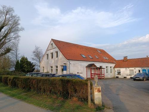 Oldenswort Apartment | Gästehaus Hemmerdeich -alte Schule