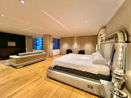 La Florida Apartment | ESPECTACULAR PENTHOUSE CERCA AL TESORO - Poblado