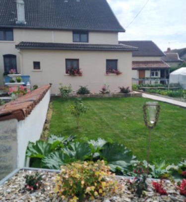 Lanty-sur-Aube Bed & Breakfast | A la maison du Bonheur