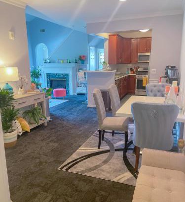 Fairfax House | Resort-style suite in Fairfax