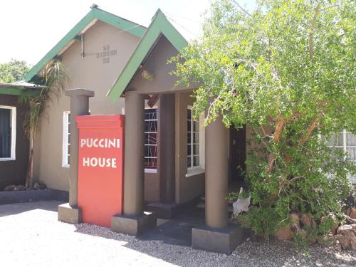Windhoek West Bed & Breakfast | Puccini House